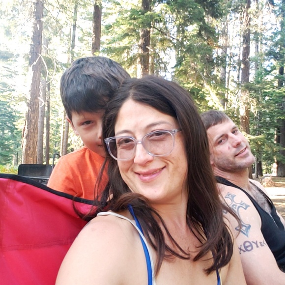 Meet your Posher, Adria - Picture 6 of 8